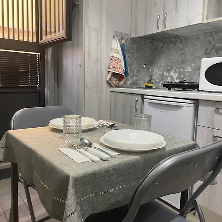 V 1944 *
